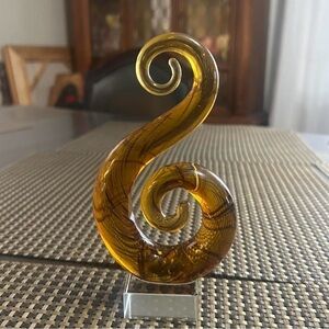 Murano art Glass Spiral Sculpture in Amber
